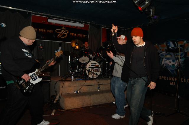 [6 bullets for your crew on Feb 8, 2004 at Fat Cat's (Springfield, MA)]