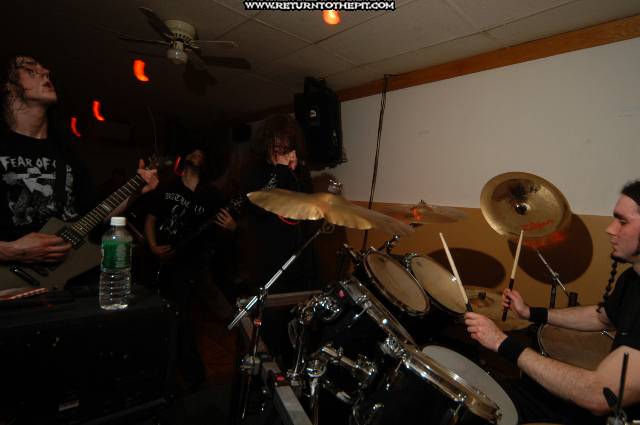 [abhorred on Mar 13, 2005 at P.A.'s Lounge (Somerville, MA)]