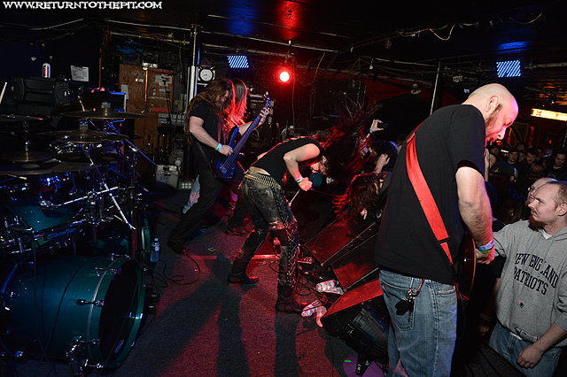 [abnormality on Nov 10, 2013 at Middle East (Cambridge, MA)]