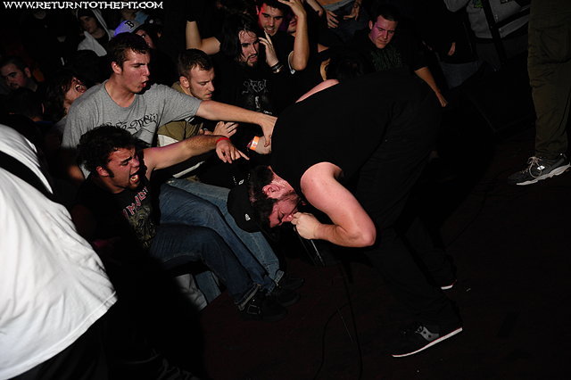 [all shall perish on Nov 30, 2008 at Club Hell (Providence, RI)]