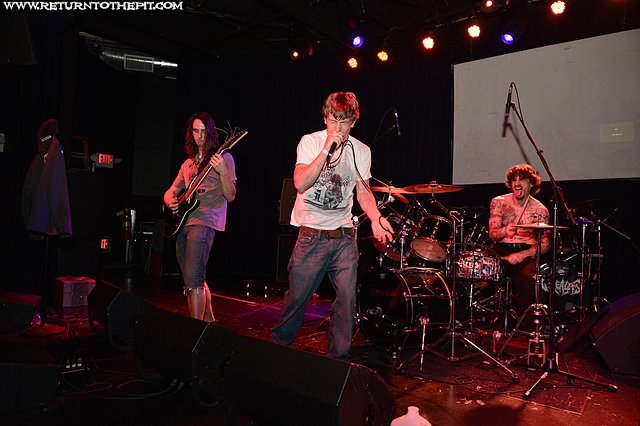[andronochrome on Jul 19, 2014 at Fete Music (Providence, RI)]
