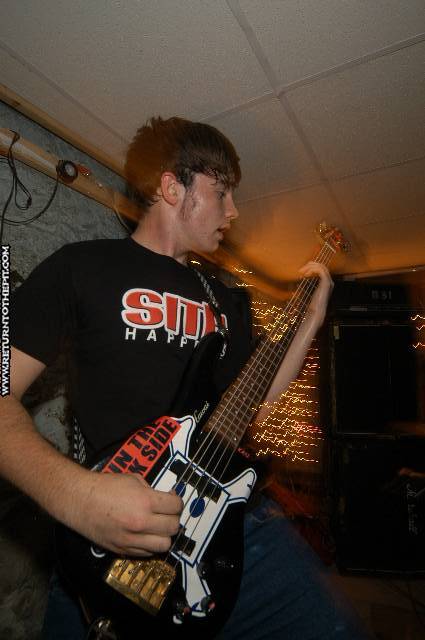 [backstabbers inc on Aug 27, 2005 at the Library (Allston, Ma)]