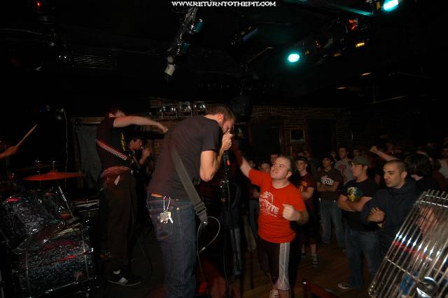 [backstabbers inc on Oct 2, 2005 at Dover Brick House (Dover, NH)]