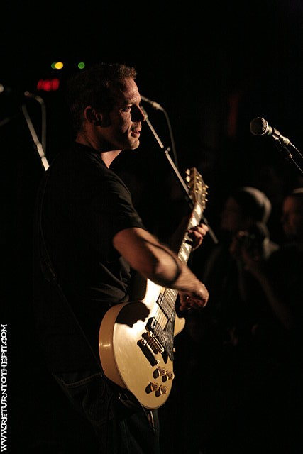 [baroness on Nov 30, 2007 at Middle East (Cambridge, Ma)]