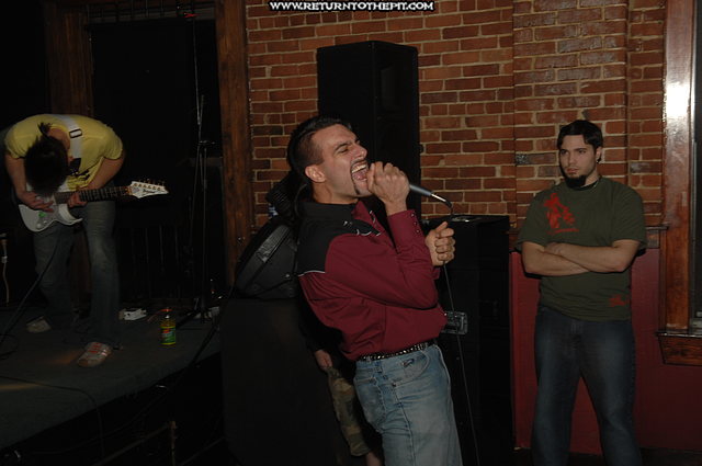 [bed of arms on Feb 25, 2007 at Dover Brick House (Dover, NH)]