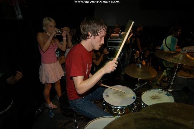 [between the buried and me on Jul 24, 2004 at Hellfest - Hot Topic Stage (Elizabeth, NJ)]