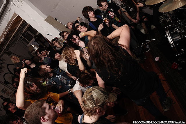 [cannabis corpse on Oct 4, 2009 at Unit 11 (Allston, MA)]