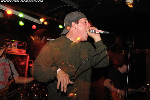 [carry the torch on Jun 25, 2008 at Dover Brick House (Dover, NH)]
