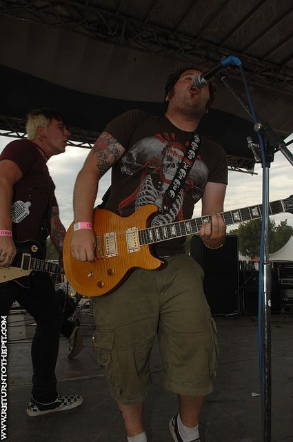 [crash romeo on Aug 12, 2007 at Parc Jean-drapeau - Hot Topic Stage (Montreal, QC)]