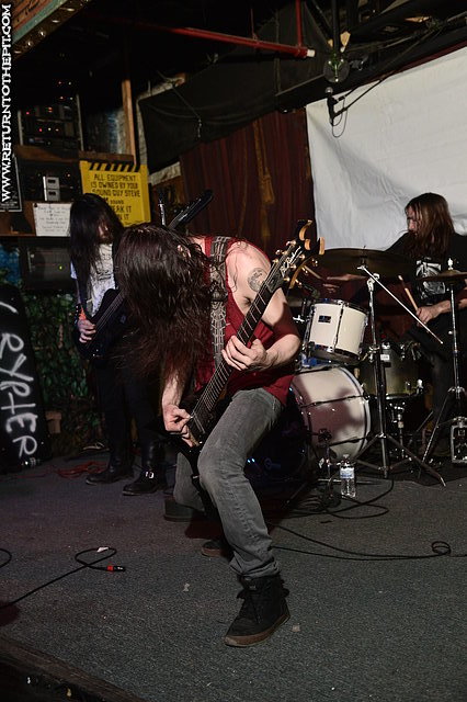 [crypter on Mar 26, 2016 at Ralph's (Worcester, MA)]