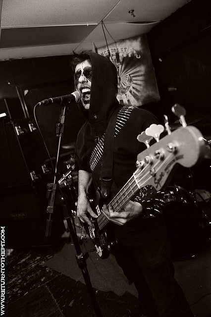 [deathgod messiah on Jan 30, 2010 at Anchors Up (Haverhill, MA)]