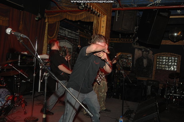 [discreate on Mar 1, 2007 at Ralph's Chadwick Square Rock Club (Worcester, MA)]