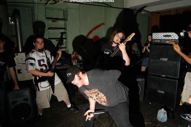 [dysentery on Aug 28, 2003 at Box of Knives (Olneyville, RI)]