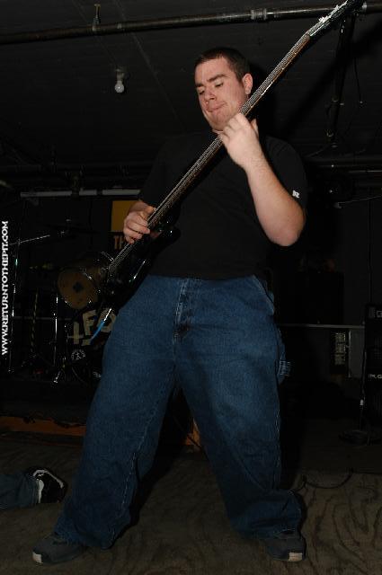 [fall of decrepitude on Jan 25, 2004 at the Bombshelter (Manchester, NH)]