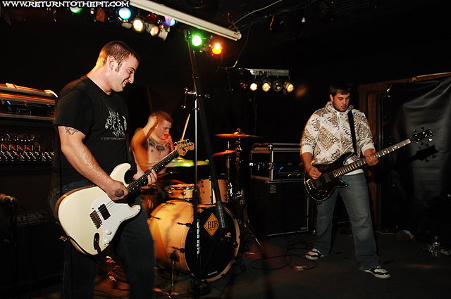 [flesh and blood on Nov 25, 2007 at Dover Brick House (Dover, NH)]