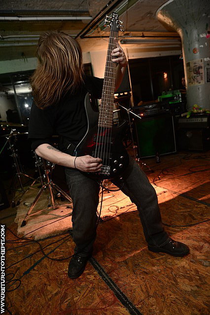 [forced asphyxiation on Mar 23, 2013 at A Hole In The Sky (Boston, MA)]
