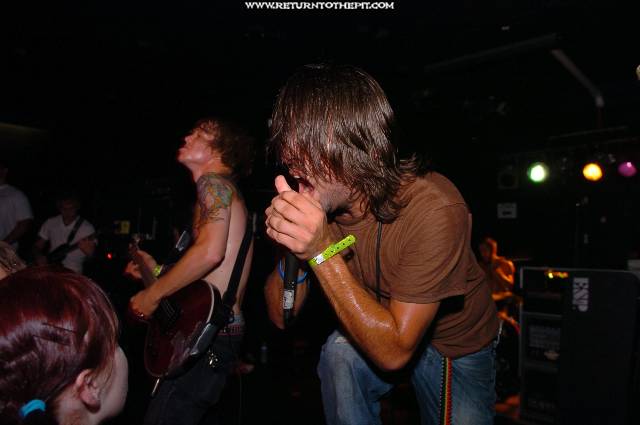[from a second story window on Jul 26, 2005 at the Palladium (Worcester, Ma)]
