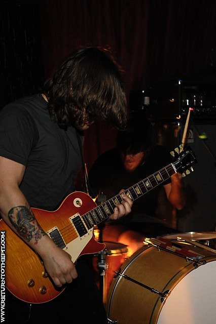 [giant on Jun 1, 2008 at Club Hell (Providence, RI)]