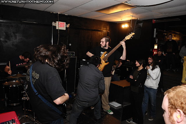 [hivesmasher on Apr 7, 2009 at Anchors Up (Haverhill, MA)]