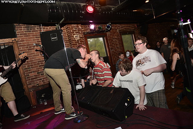 [hoodwrecked on May 19, 2013 at Dover Brickhouse (Dover, NH)]