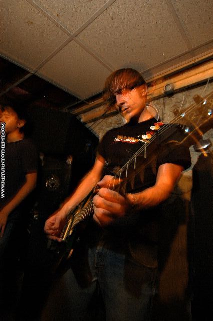 [hot cross on Aug 11, 2005 at the Library (Allston, Ma)]