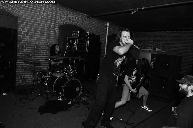 [impending doom on Dec 9, 2007 at Waterfront Tavern (Holyoke, Ma)]