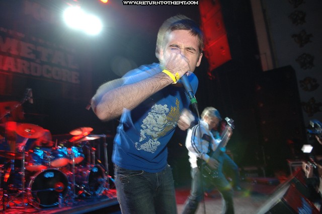 [into the moat on Apr 29, 2006 at the Palladium - mainstage (Worcester, Ma)]