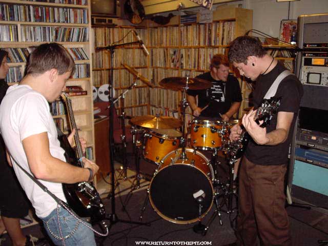 [killing beverly on Jul 30, 2002 at Live in the WUNH studios (Durham, NH)]
