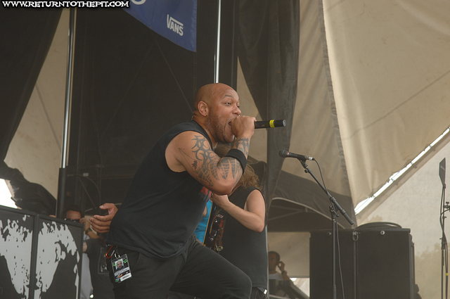 [killswitch engage on Aug 12, 2007 at Parc Jean-drapeau - #13 stage (Montreal, QC)]