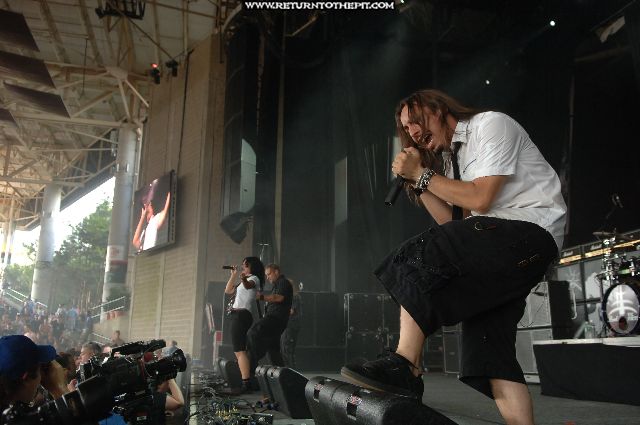 [lacuna coil on Aug 1, 2006 at Tweeter Center - main stage (Mansfield, Ma)]