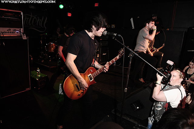 [legacy on Apr 14, 2011 at the Palladium - Secondstage (Worcester, MA)]