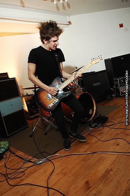 [magna mater on Jan 2, 2009 at 119 Gallery (Lowell, MA)]