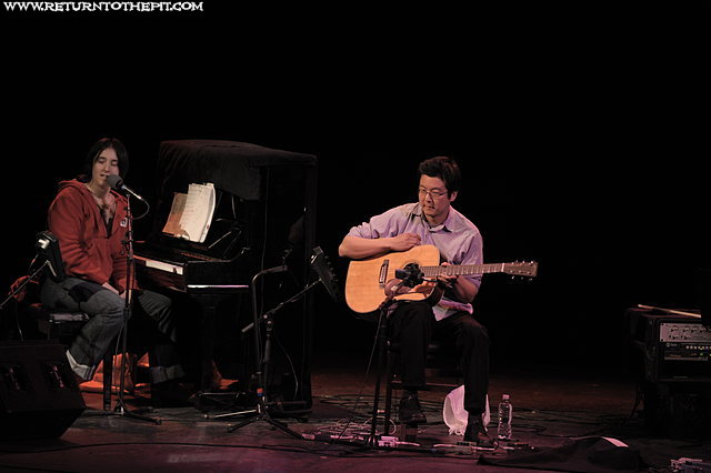 [magnetic fields on Feb 14, 2008 at Somerville Theater (Somerville, Ma)]