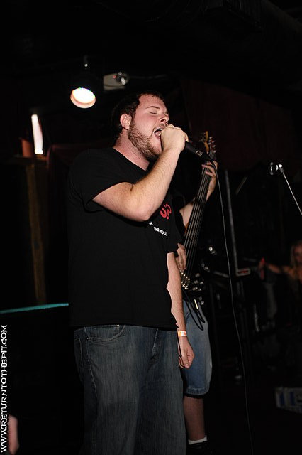 [pathogenic on Aug 29, 2009 at Club Hell (Providence, RI)]