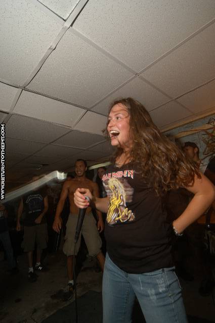 [raising kubrick on Aug 27, 2005 at the Library (Allston, Ma)]