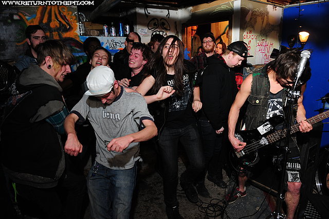 [ramlord on Dec 9, 2011 at Box Fort (Allston, MA)]