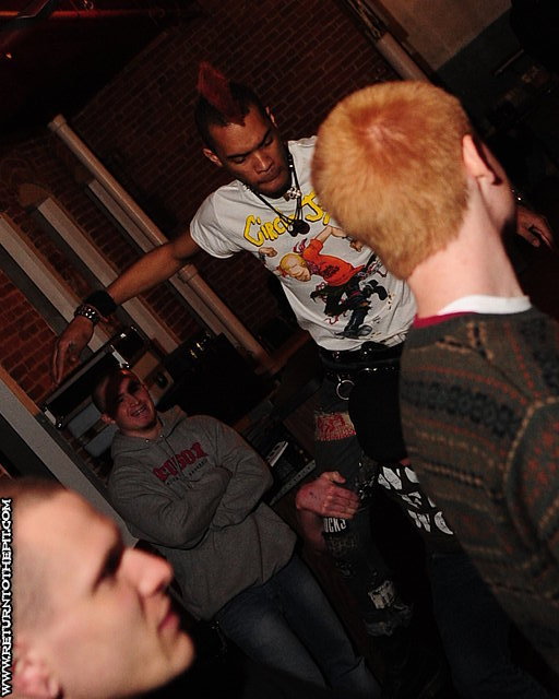 [randomshots on Jan 16, 2008 at Waterfront Tavern (Holyoke, Ma)]