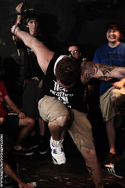 [revenge on Aug 20, 2011 at Anchors Up (Haverhill, MA)]