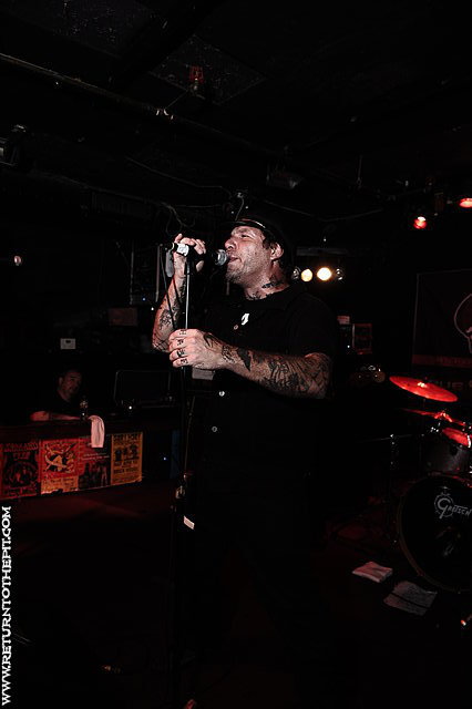 [roger miret and the disasters on Aug 21, 2011 at Dover Brickhouse (Dover, NH)]