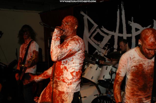 [rotten sound on May 21, 2004 at AS220 (Providence, RI)]