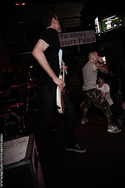 [soldiers on Apr 18, 2009 at Chasers - Thirdstage (Worcester, MA)]