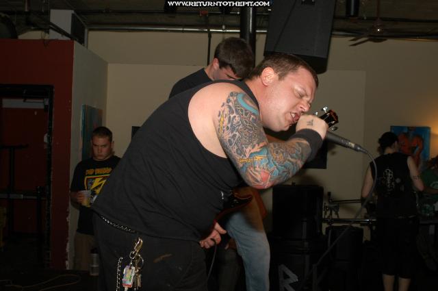 [straight to hell on Aug 19, 2004 at AS220 (Providence, RI)]
