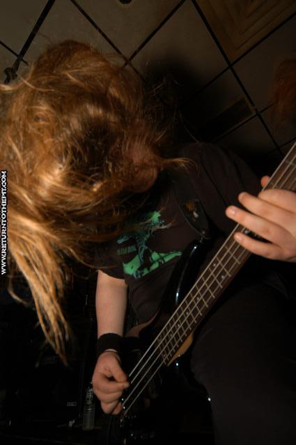 [summer dying on Apr 23, 2004 at the Chopping Block (Boston, Ma)]