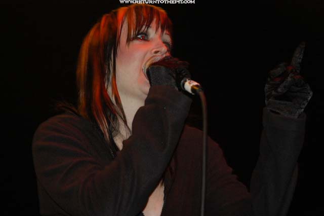 [tapping the vein on Jan 18, 2003 at The Palladium (Worcester, MA)]