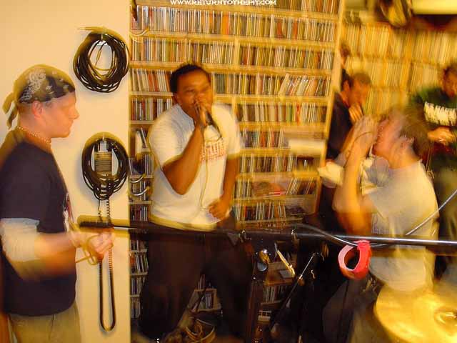 [the failsafe device on Nov 19, 2002 at Live in the WUNH studios (Durham, NH)]