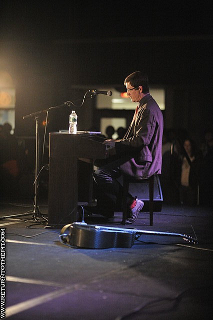 [the mountain goats on Mar 11, 2010 at Granite State Room (Durham, NH)]