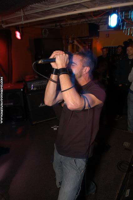 [the network on Oct 6, 2004 at Muddy River Smokehouse (Portsmouth, NH)]
