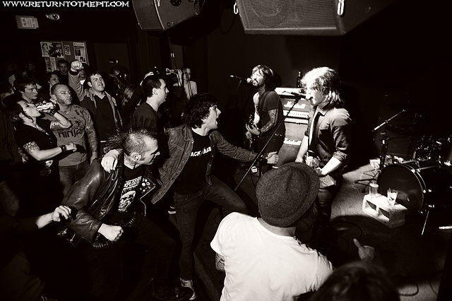 [the pinkerton thugs on Mar 28, 2009 at O'Briens Pub (Allston, MA)]