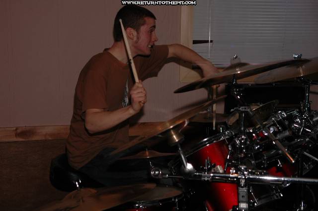 [the taste of silver on Feb 25, 2005 at Dee Dee's Lounge (Quincy, Ma)]