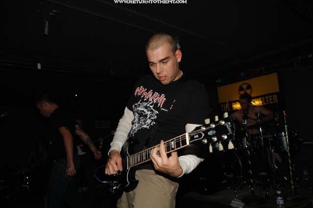 [think i care on Oct 12, 2003 at the Bombshelter (Manchester, NH)]